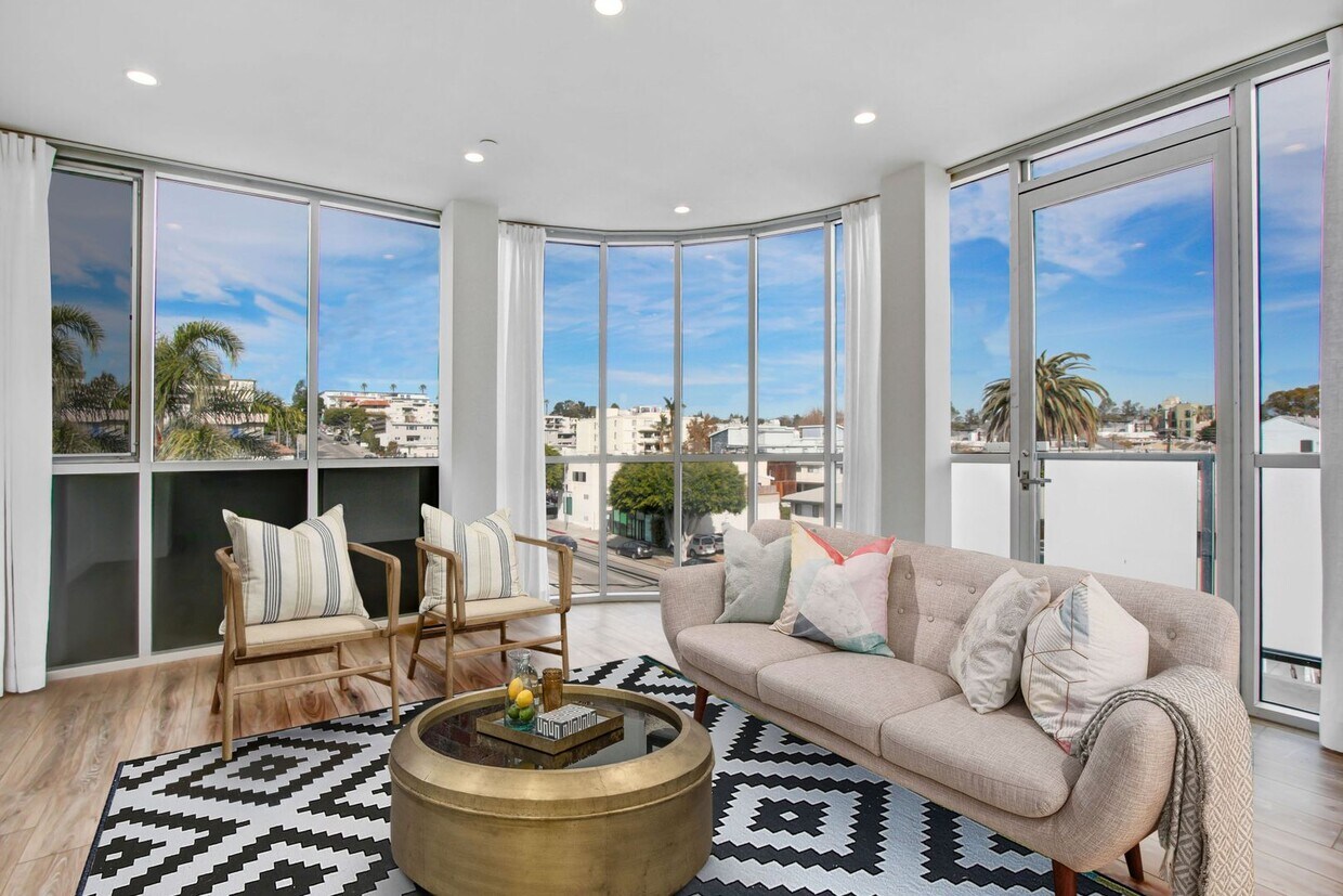 Foto principal - 3355 Overland Ave