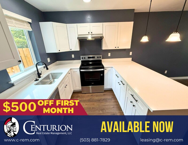 Foto principal - 3041 Center St NE