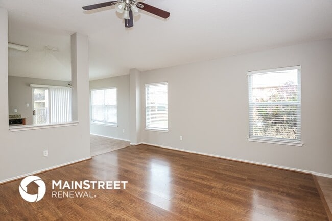 Foto del edificio - 4701 Sea Ridge Dr