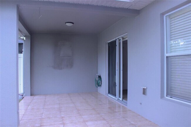 Building Photo - 2566 Aventurine St