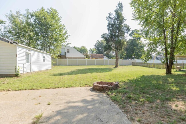 Foto del edificio - 740 Hoosier Ave