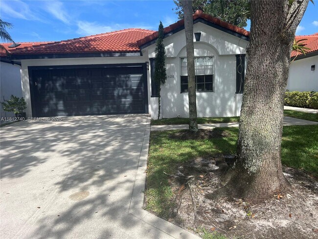 Foto del edificio - 18428 Vía Di Regina