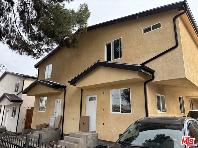 Foto del edificio - 1652 Murchison St