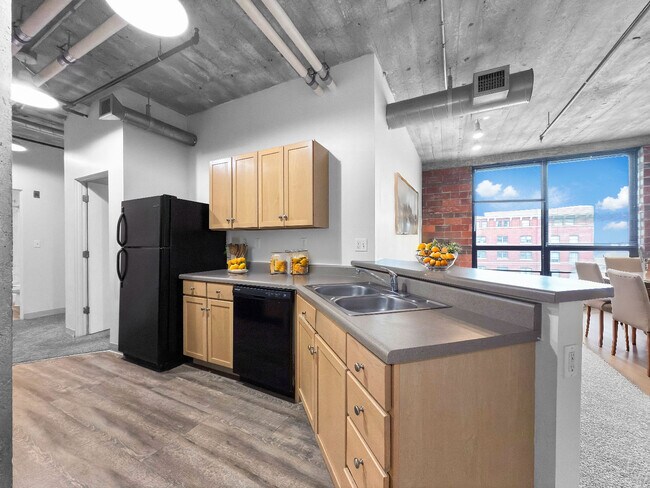 Foto del edificio - Crescent Lofts