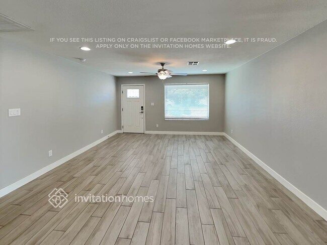 Building Photo - 2028 E Minton Dr