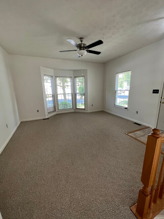 Living Room - 152 Leeds Creek Cir