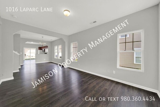 Building Photo - 1016 Laparc Ln