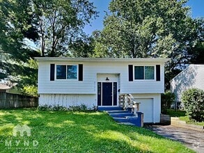 Building Photo - 3173 Latonia Rd