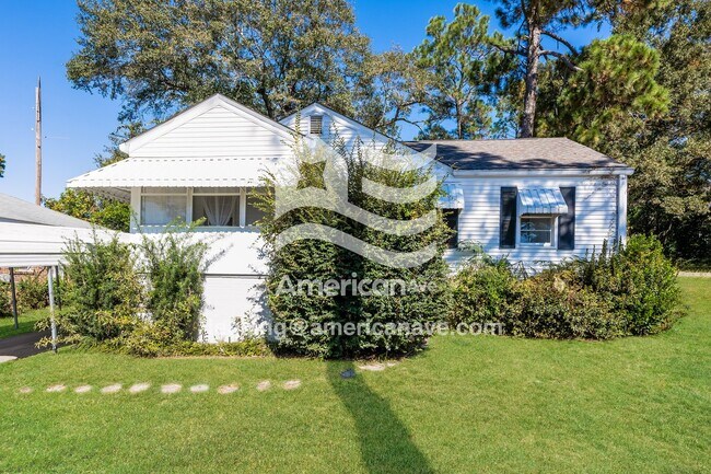 Foto del edificio - 3054 Somerset Dr