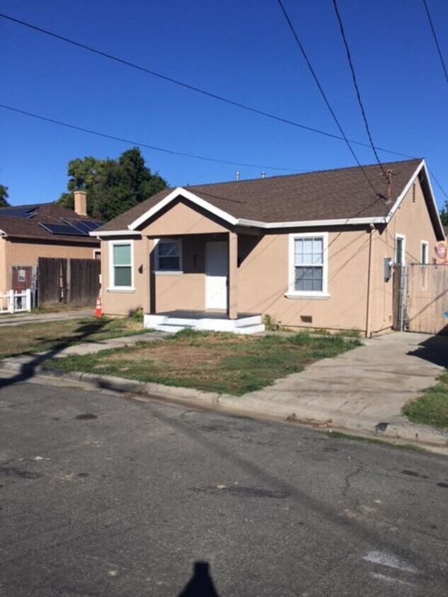 801803 Kimball Ave Unit 801, Yuba City, CA 95991 Room for Rent in Yuba City, CA