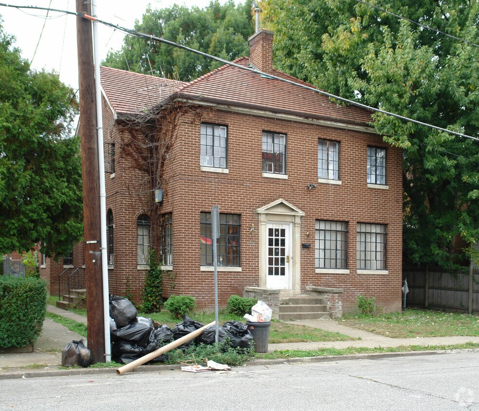 Building Photo - 1505 Jackson St