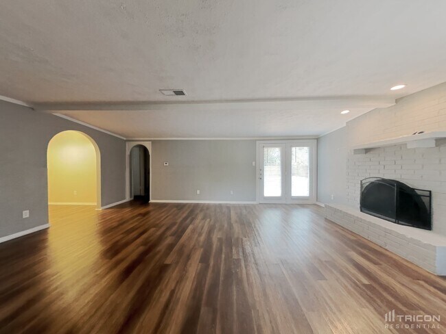 Foto del edificio - 3328 Woodthrush Ln