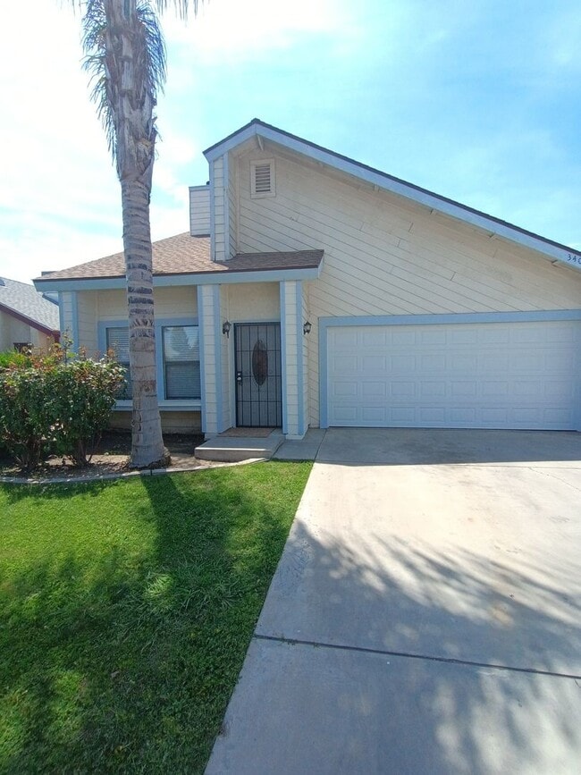 Building Photo - 3401 Starwood Ln