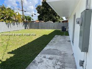 Foto del edificio - 5731 NW 117th St