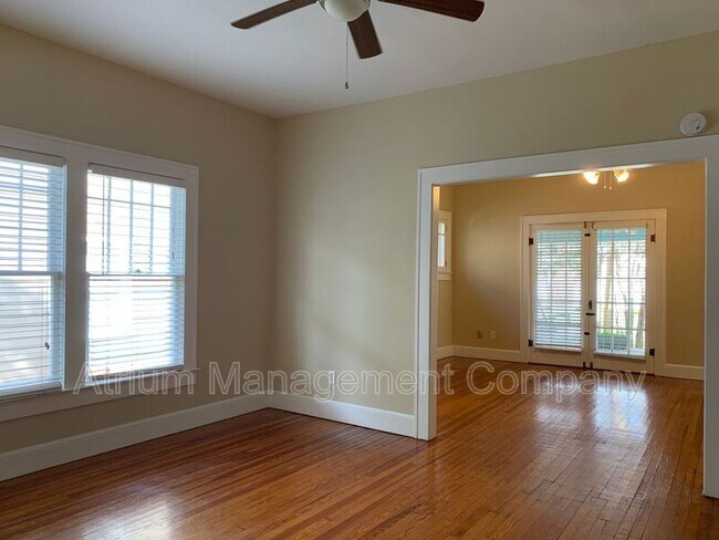 Foto del edificio - 817 College Ave