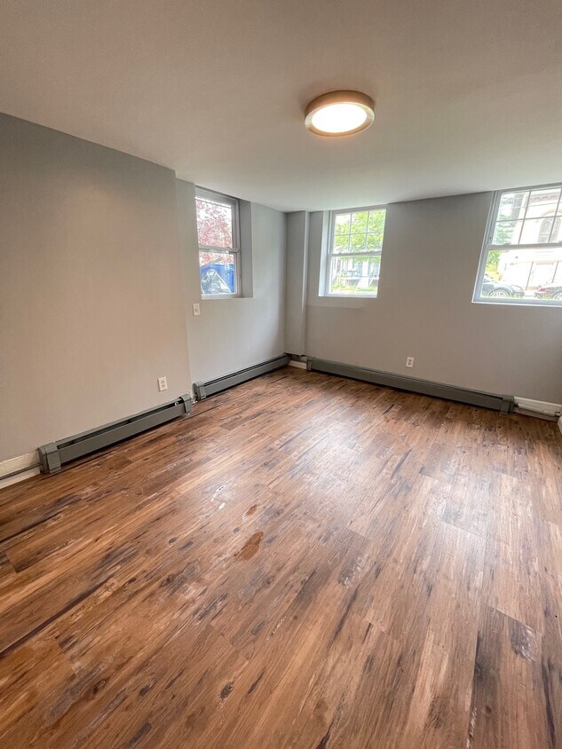 170 Grand St Unit 1, Newburgh, NY 12550 Rentals in Newburgh at 170