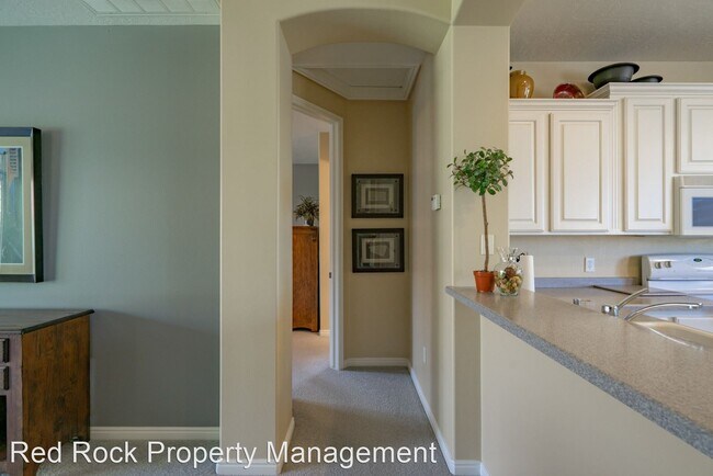 Building Photo - 3 br, 2 bath House - 3409 E Willow Springs...