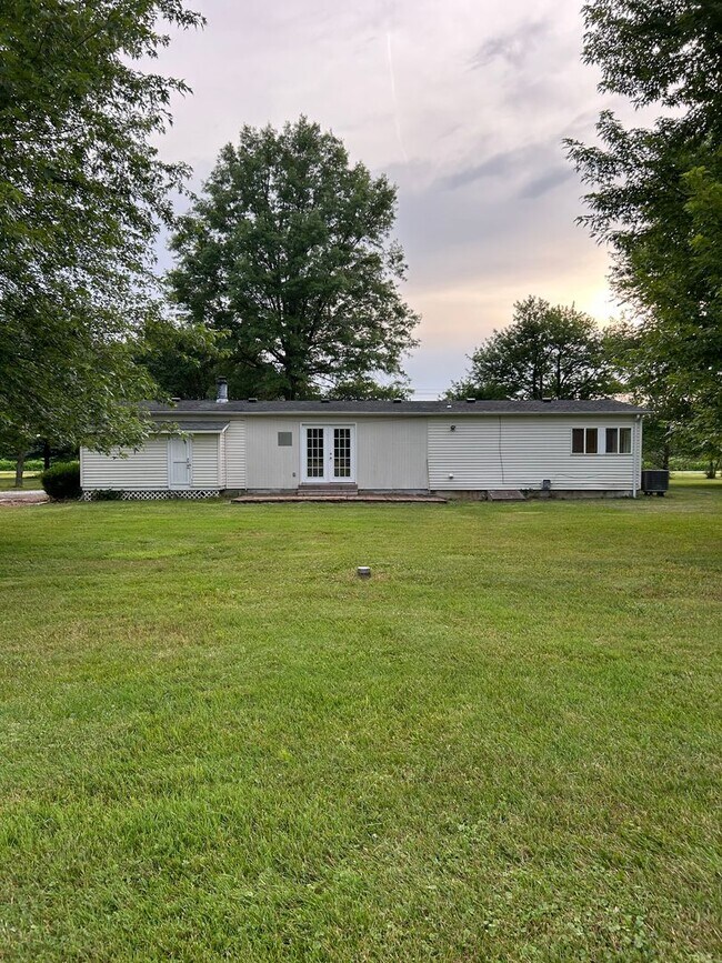 Foto del edificio - Beautifully Updated 3 Bedroom Modular Home...