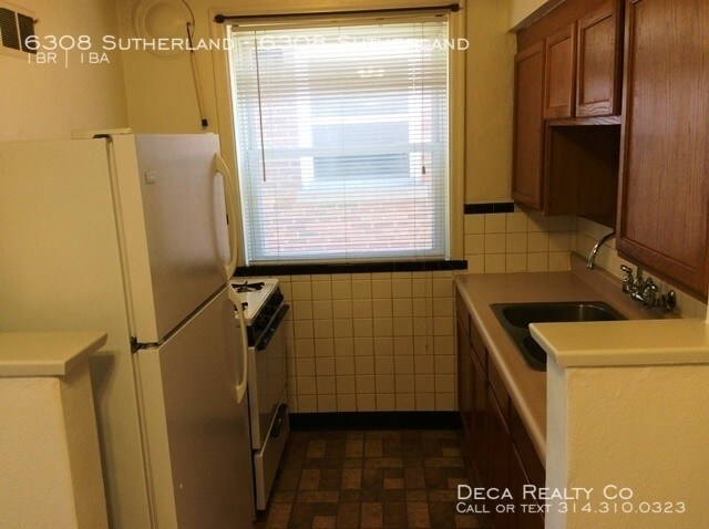 Building Photo - 1 Bedroom Apartment
