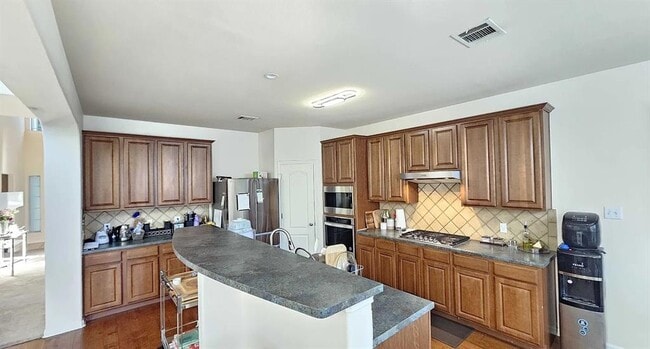 Building Photo - 702 Old Ravine Ct