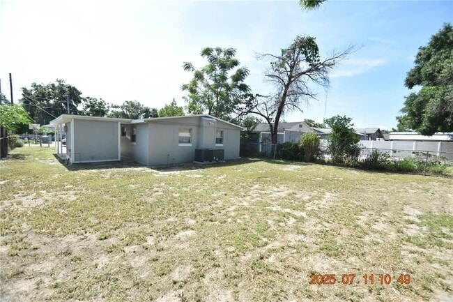 Foto del edificio - 3618 N 53rd St