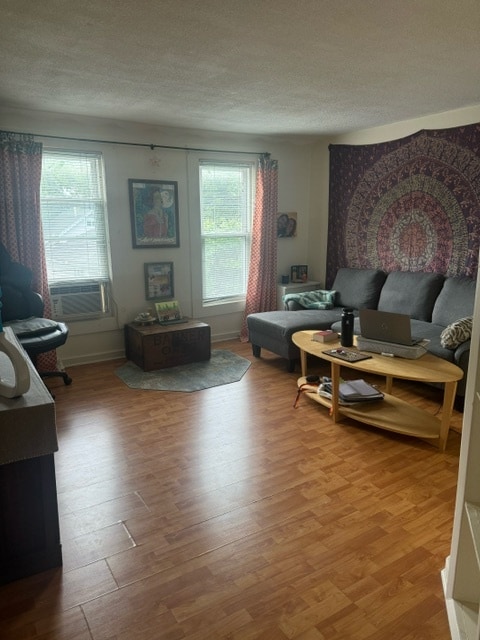 Primary Photo - 121 Sanford St
