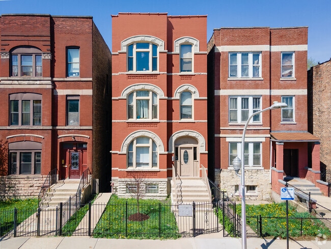 Building Photo - 1306 S Fairfield Ave