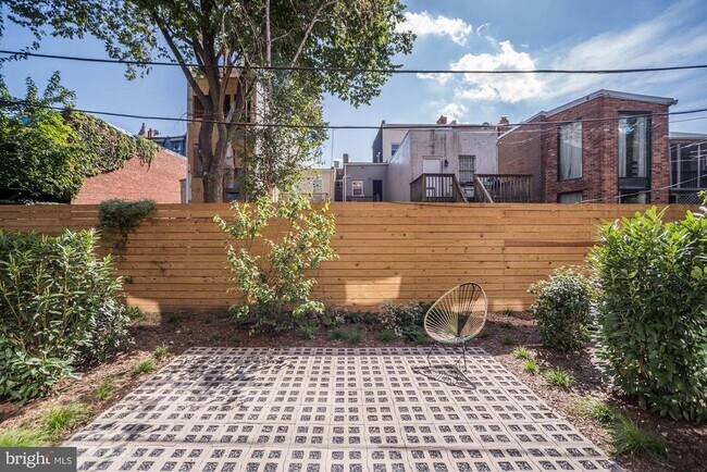 Foto del edificio - 450 Ridge St NW