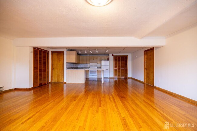 Foto del edificio - 353 Springfield Ave