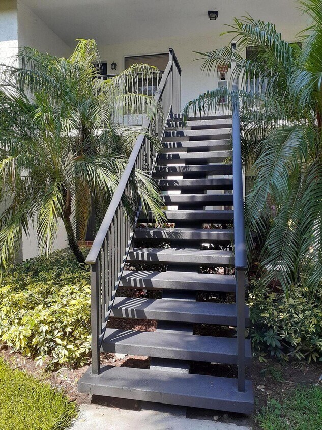 Foto principal - 1248 S Military Trail