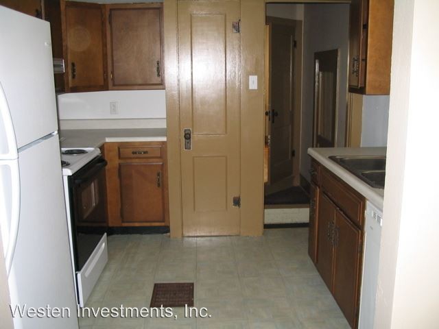 Building Photo - 3 br, 1 bath Room For Rent - 434 W Murray St
