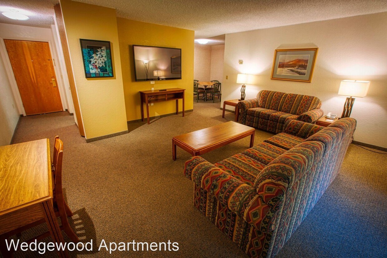 Primary Photo - 412 Wedgewood Dr