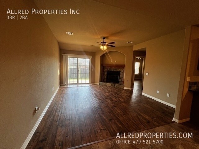 Building Photo - 4111 W Mahogany Dr