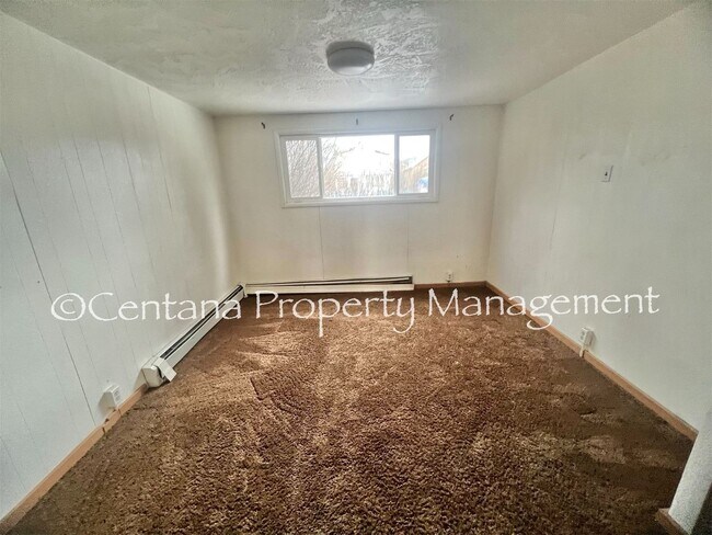 Building Photo - Great Two Bedroom with large shed!