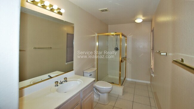 Building Photo - 5583 W Gary Dr