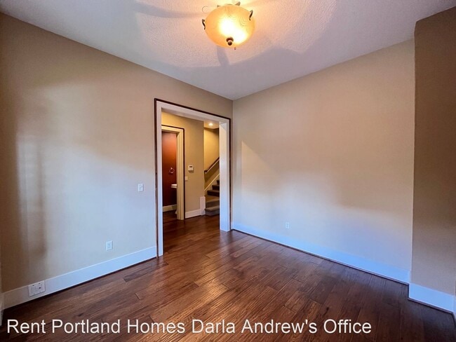 Building Photo - 2 br, 2.5 bath House - 10332 SW Windwood Way
