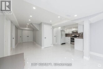 Building Photo - 1575 Seguin Square