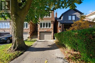 Building Photo - 8 A Maryland Blvd Building Photo - 8 A Maryland Blvd