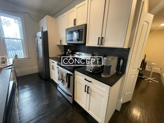 Foto del edificio - 839 Parker St