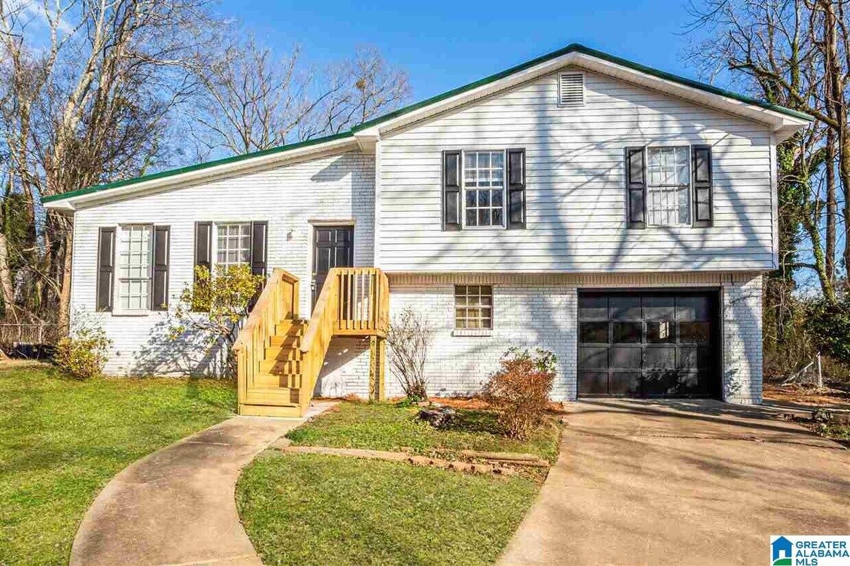 672 20th Ct NE, Center Point, AL 35215 House Rental in Center Point