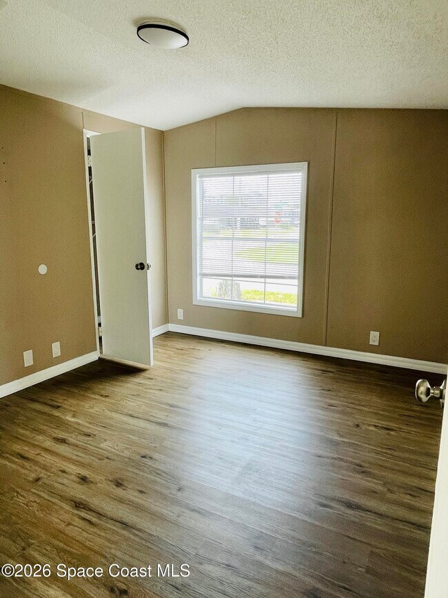 Foto del edificio - 2508 Chatham Way NE