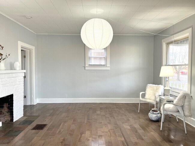 Foto del edificio - 334 E Walnut St