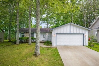 Building Photo - 145 Anglewood Dr