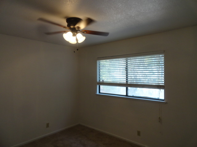 Foto del edificio - 4146 Shera Ln