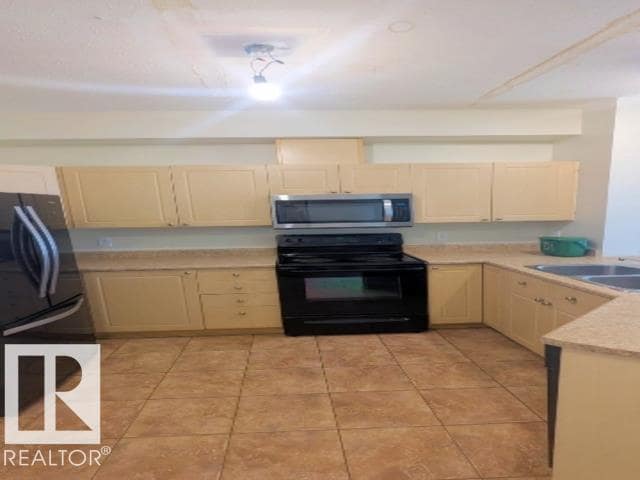 Photo du bâtiment - 4304 139 Ave NW