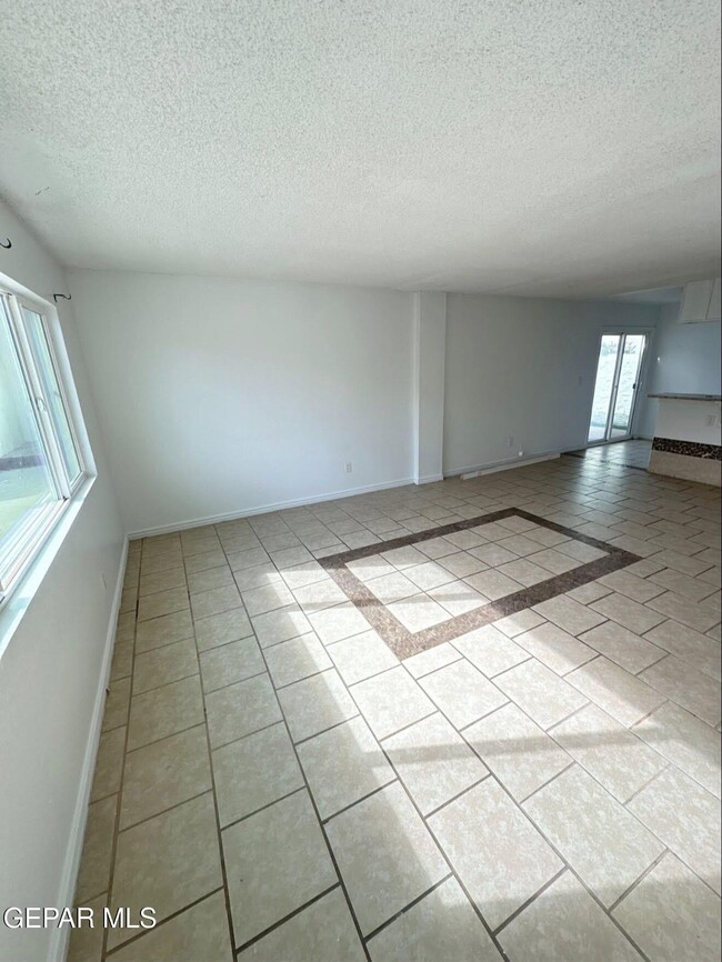 Building Photo - 2509 Red Sails Dr