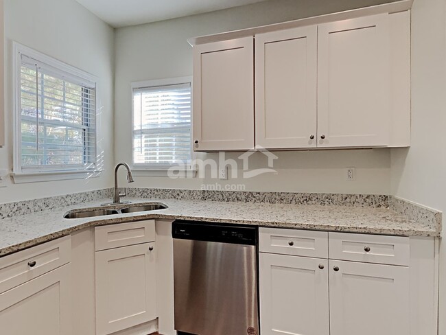 Building Photo - 982 Simonton View Ln SE