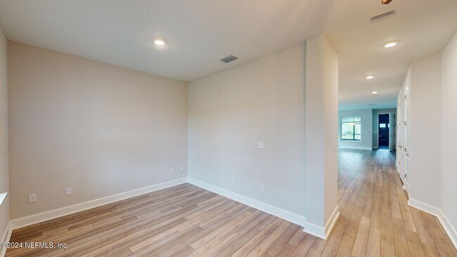 Building Photo - 64 Gilchrist Way