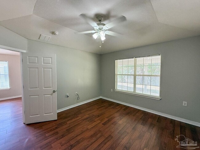 Building Photo - 5919 Bilek Dr