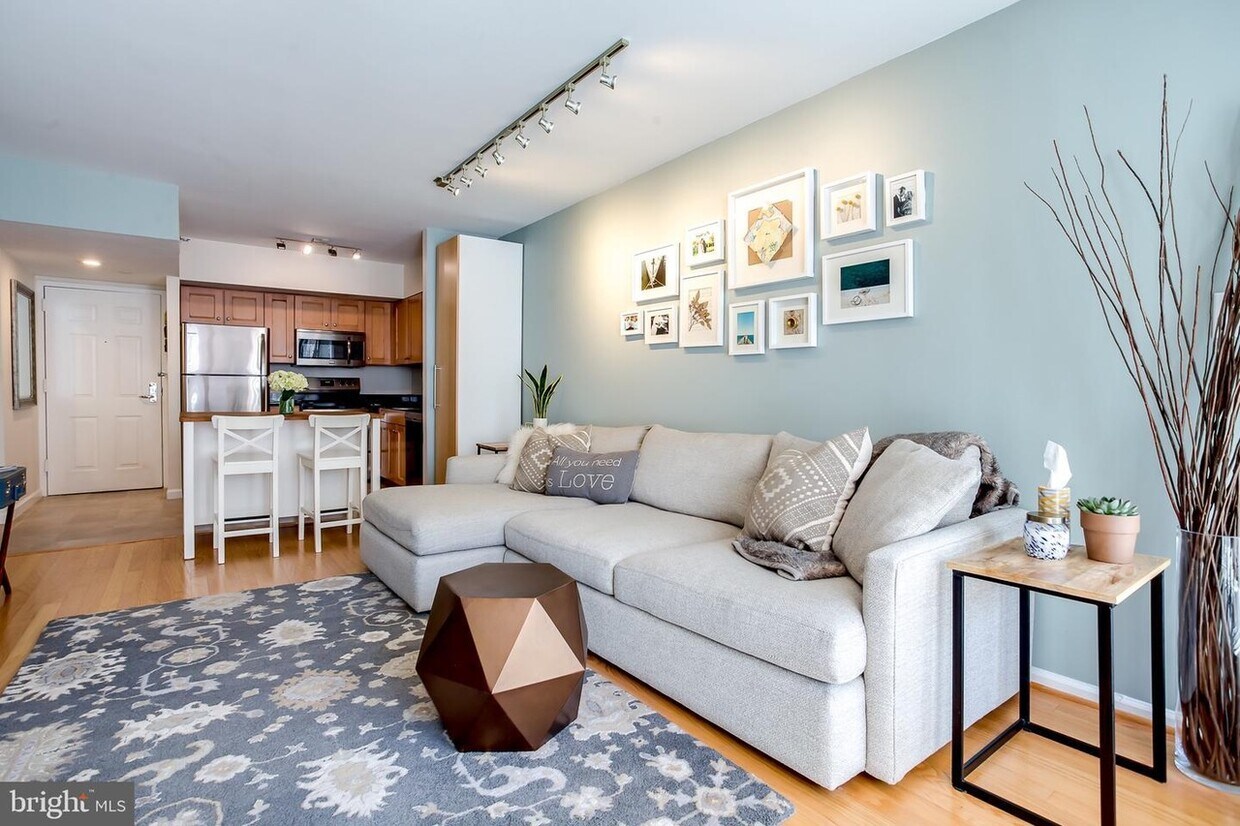 1001 N Randolph St Unit 104, Arlington, VA 22201 Condo for Rent in